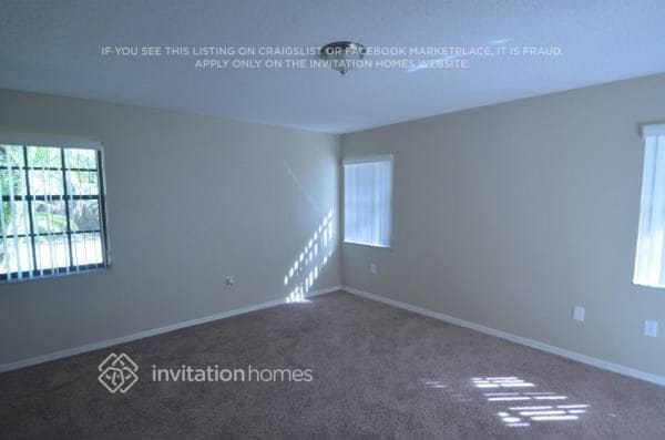 Building Photo - 5311 NW 44th Ave