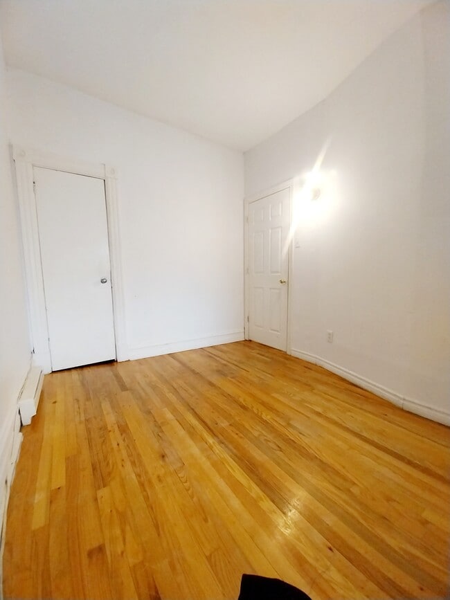 Photo du bâtiment - 601 Av. Bourbonnière