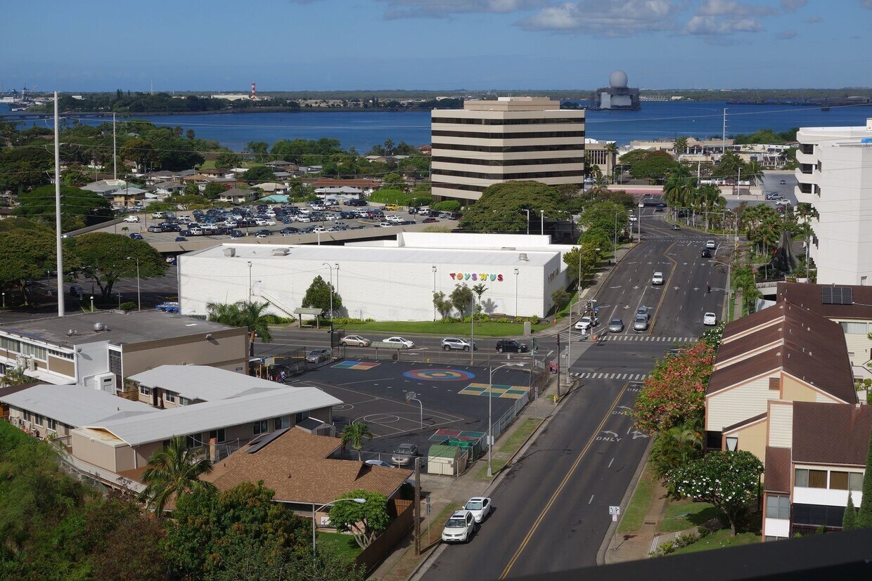 Foto principal - 2 BD / 2 BA Apartment in Aiea!