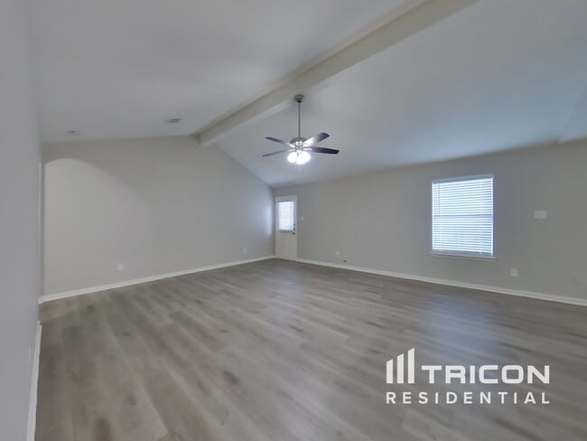 Building Photo - 4123 Pedernales River Ln