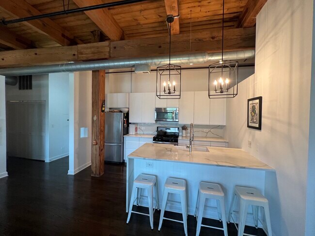 Foto del edificio - 2511 W Moffat St