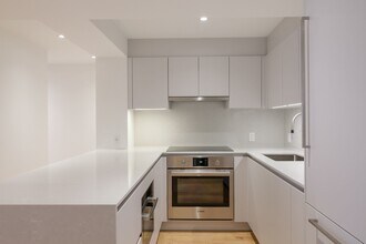 Building Photo - 3421 Rue Drummond