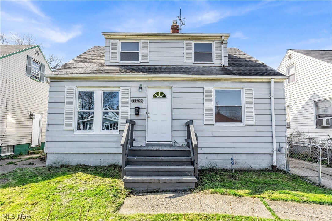 Primary Photo - 12705 Kadel Ave