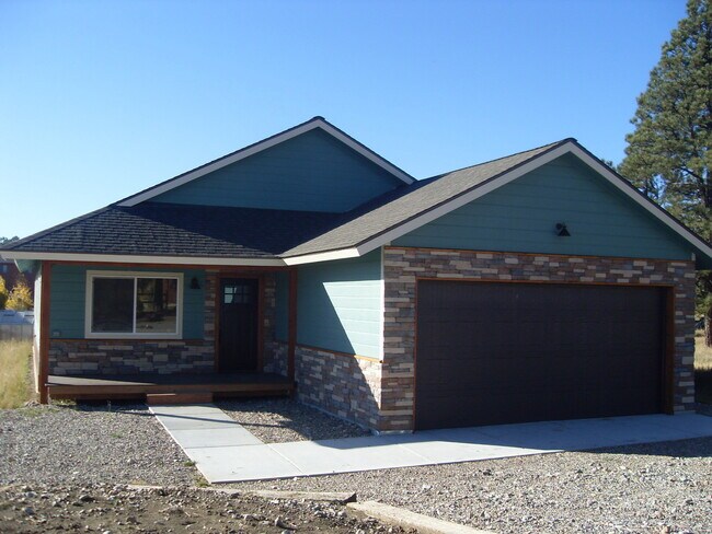 Foto del edificio - Unfurnished 3 Bedroom Home in Lake Hatcher
