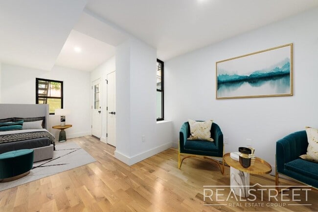 Building Photo - Brand New 3 Bed 3 Bath in Bed Stuy Brownst...