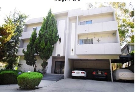 Primary Photo - 3928 Carpenter Ave