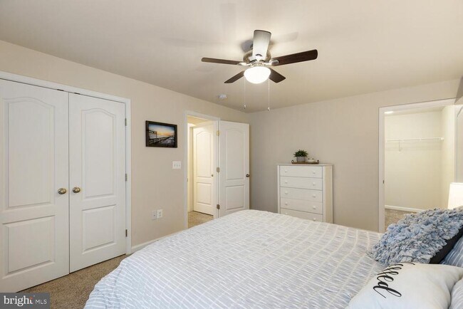 Building Photo - 990 Coriander Ln