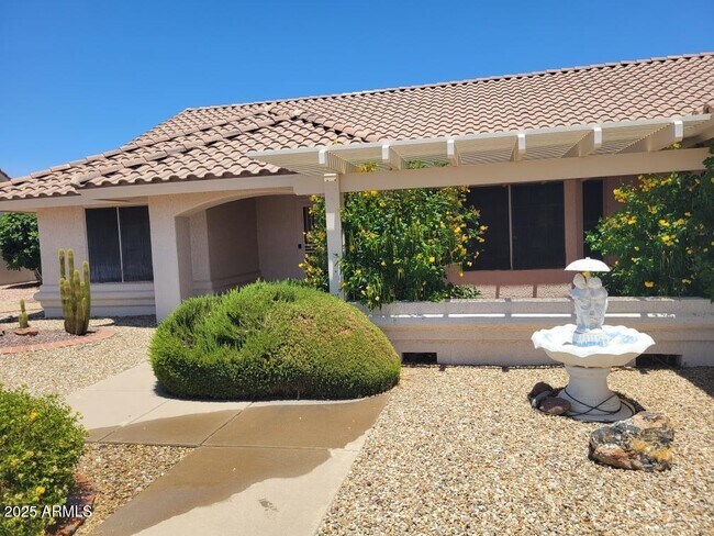 Foto del edificio - 14210 W Heritage Dr