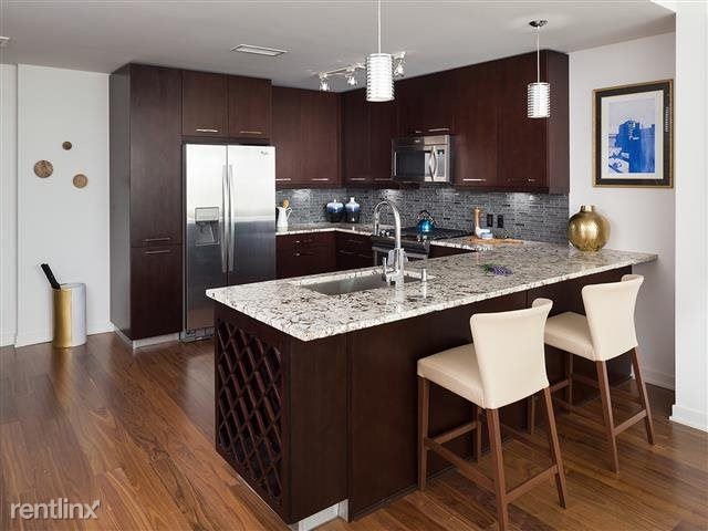 Foto del edificio - 1 br, 1 bath Apartment - 1712 Curtis St 901