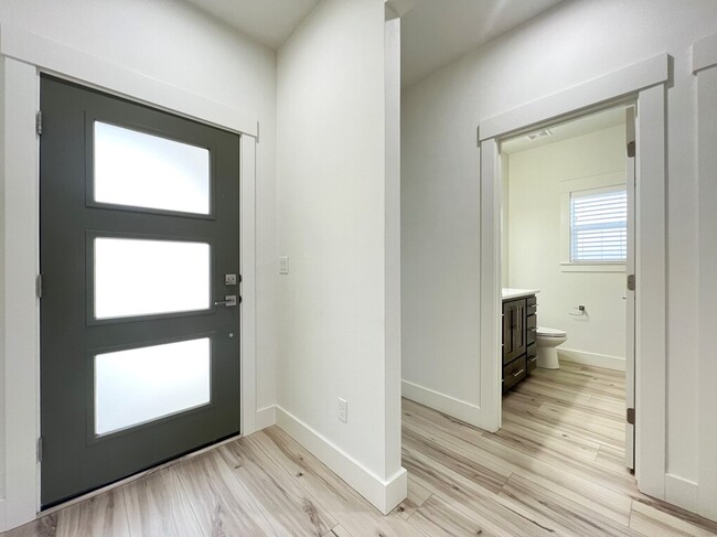 Building Photo - 2370 W Herron Ridge Dr