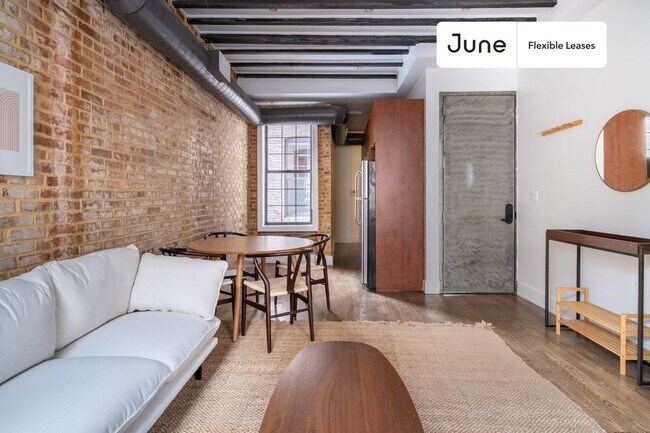 Foto del edificio - Absolutely ROOM at The Clark House