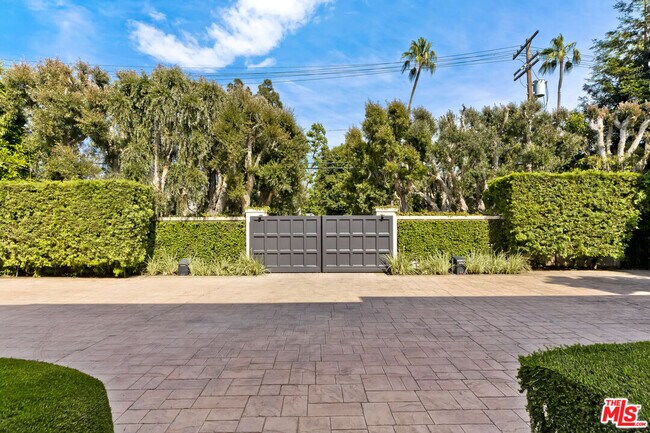 Foto del edificio - 211 S Rockingham Ave