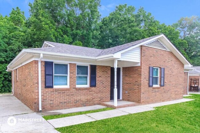 Building Photo - 4708 Lawrence Orr Rd, Charlotte, NC 28212