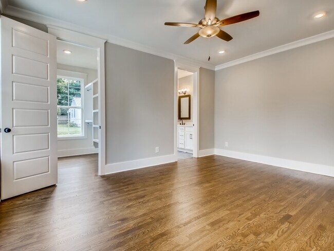 Foto del edificio - 805 49th Ave N