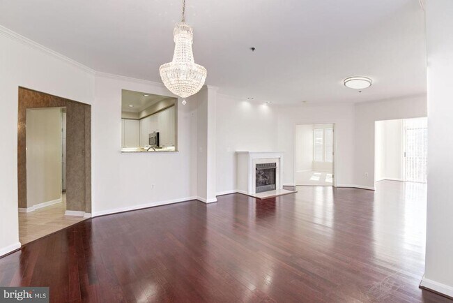 Foto del edificio - 1860 Stratford Park Pl