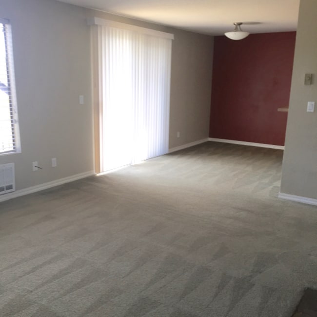 Building Photo - 1700 W Sunn Fjord Ln
