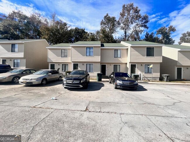Foto del edificio - 251 Knight Dr