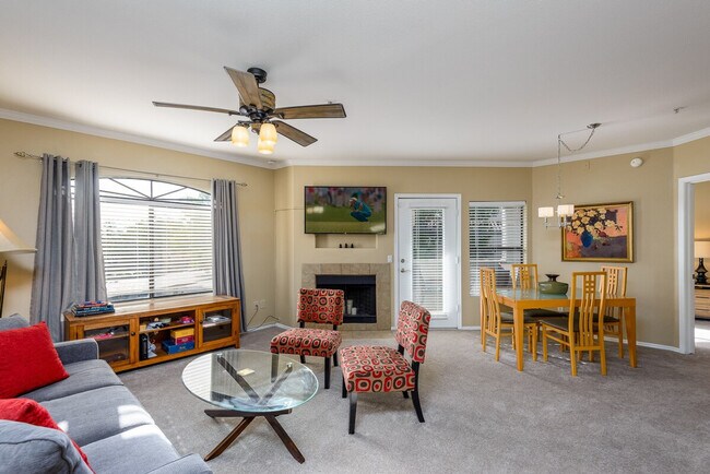 Foto del edificio - 15095 N Thompson Peak Pkwy