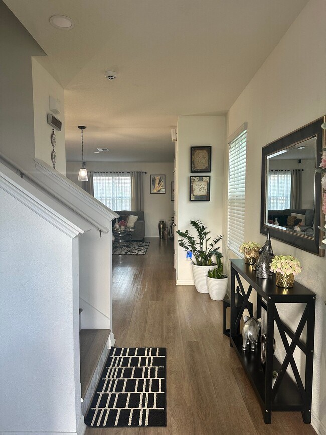 Foto del edificio - 32771 Brooks Hawk Ln