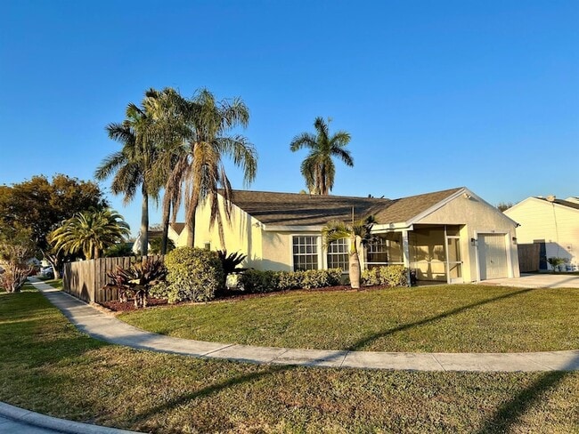 Photo - 7787 Ridgewood Dr House