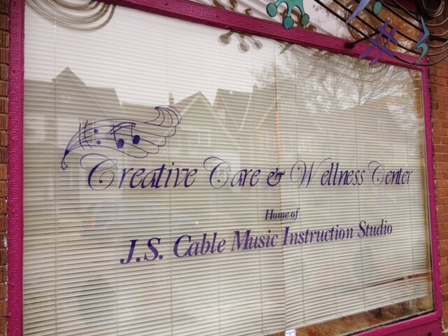 Ambiente tranquilo en el centro de bienestar - 632 E Burleigh St