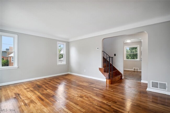 Building Photo - 18201 Maple Heights Blvd
