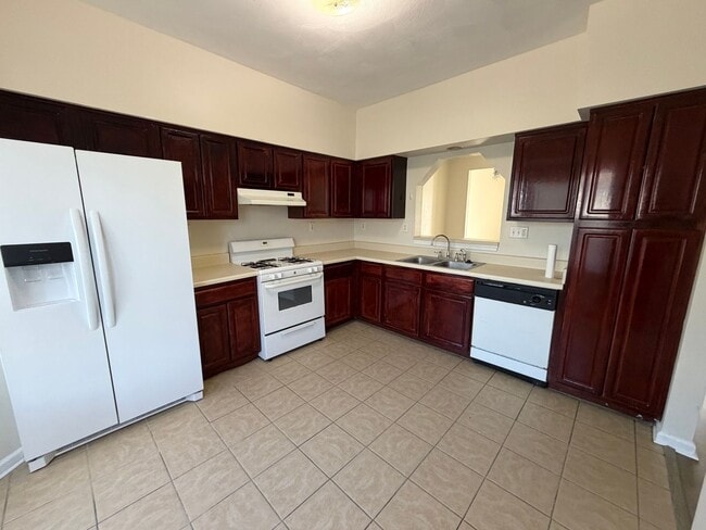 Building Photo - Long Point