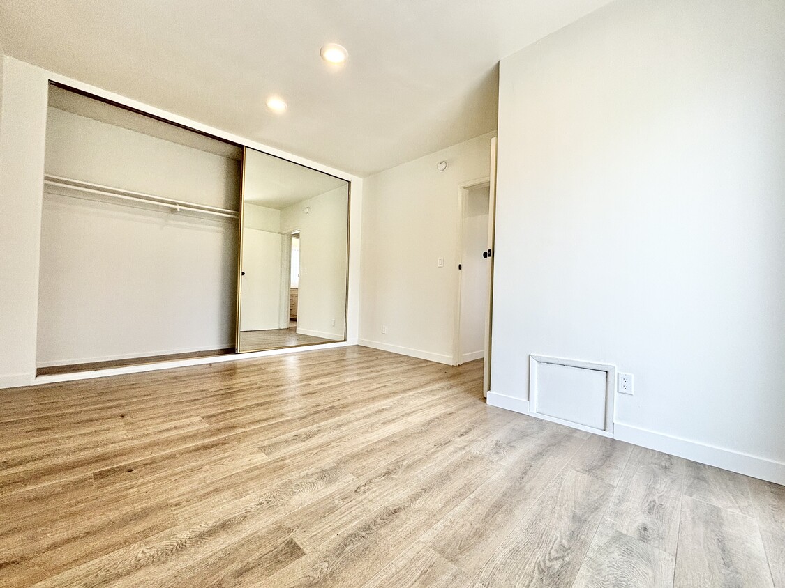 1852 Taft Ave Unit 14, Los Angeles, Ca 90028 - Room For Rent In Los 