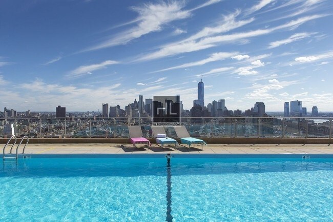 Building Photo - Luxury 1 Bedroom - Greenwich Village/NoHo