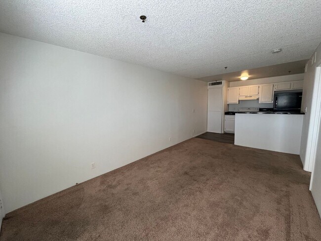 Foto del edificio - 1 Bedroom 1 Bathroom Condo unit Near Las Vegas Strip!