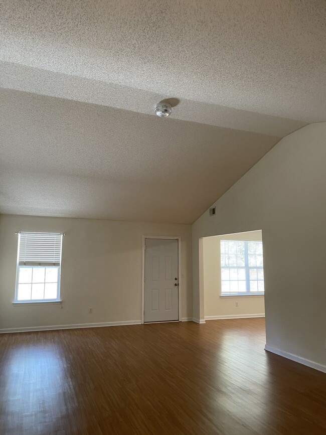 Living Room - 116 Silverberry Dr