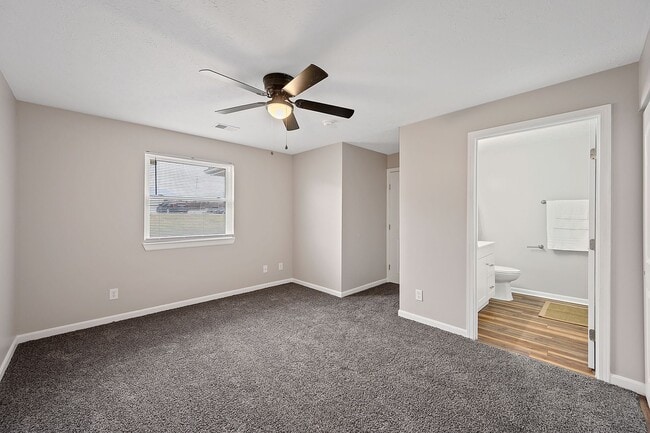 Interior Photo - Bridgewater Crossing