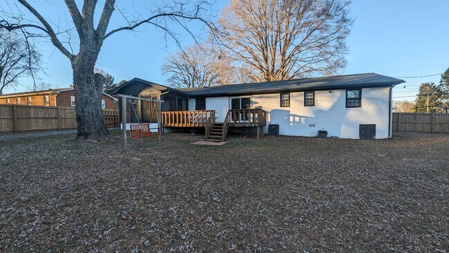 Foto del edificio - 4640 Conebury Ln
