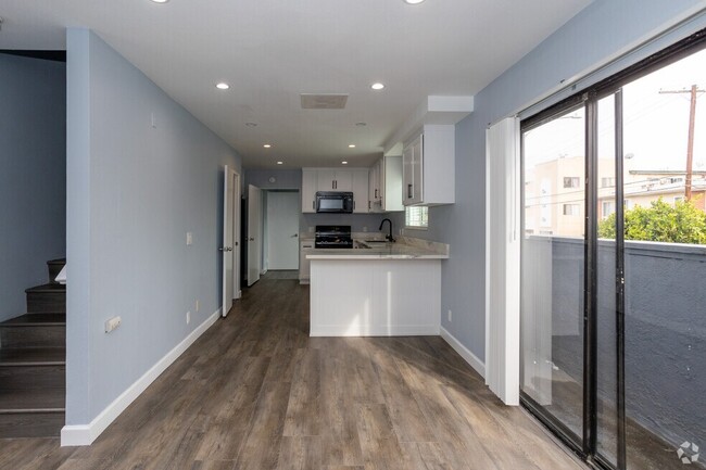 Foto del edificio - 619 North Kingsley Drive