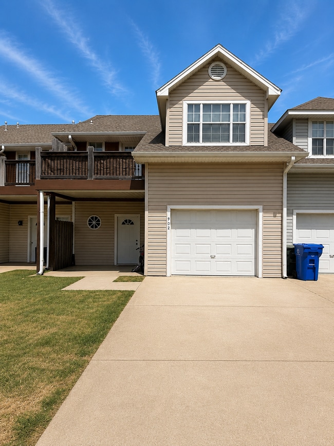 Building Photo - 902 Melmar Dr