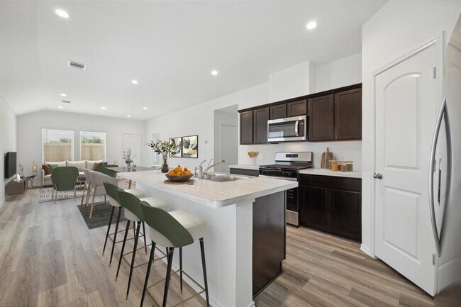 Building Photo - 2051 Holston Hills Dr