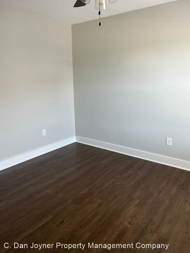Building Photo - 3 br, 2.5 bath House - 2 Tolar Road