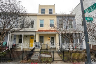Building Photo - 731 18th St NE
