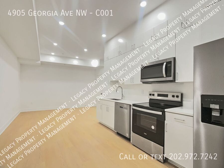 Photo - 4905 Georgia Ave NW-C001
