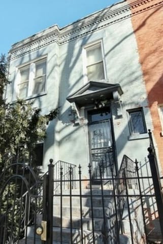 Building Photo - 4838 W Fulton St