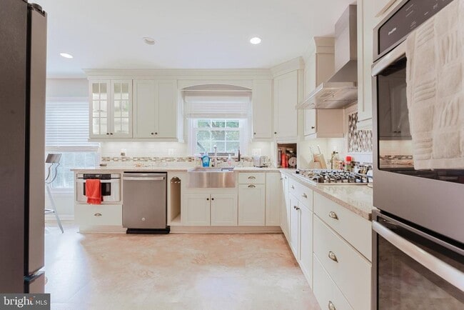 Foto del edificio - 8001 Bethelen Woods Ln