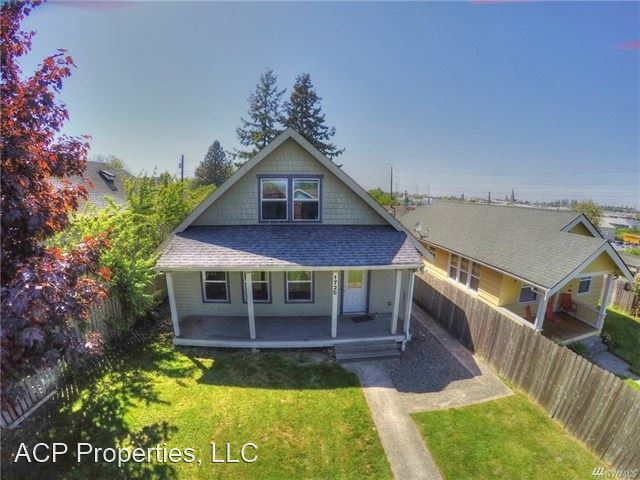 Foto del edificio - 5 br, 2 bath House - 1725 Iron St.