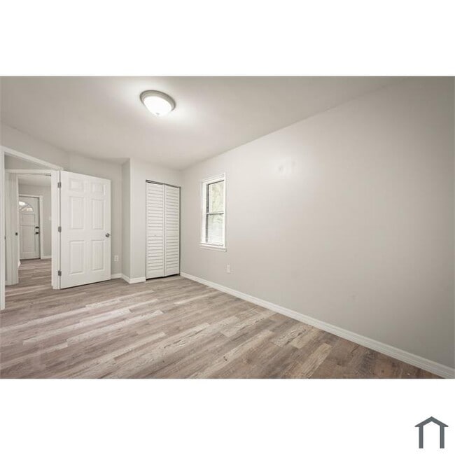 Foto del edificio - 5195 Cypress Crest Ln