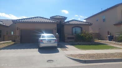 Building Photo - 13076 Cozy Cove Ave