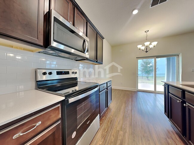 Foto del edificio - 3233 Bridge Haven Dr