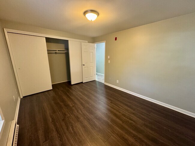 Foto del edificio - 400 Rencliffe Apartments