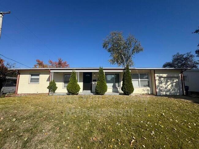 Foto del edificio - 775 Crabapple Ln