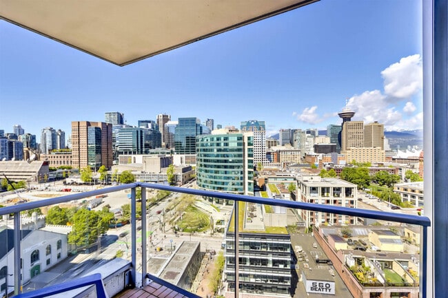 Building Photo - 188 Keefer Pl