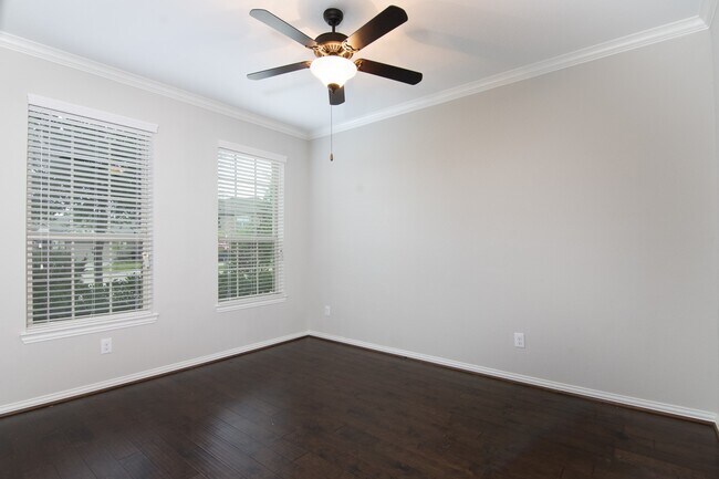 Building Photo - 14607 W Bekapark Ct