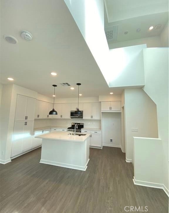 Building Photo - 11053 Verve Dr